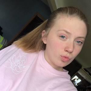 Meet your Posher, Ella